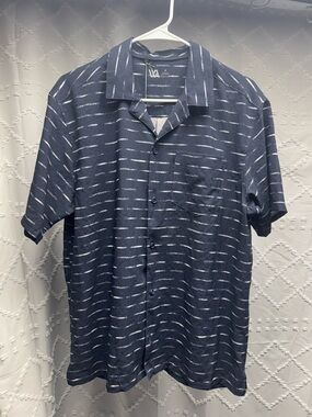 VRST Men's Performance Resort Shirt, Medium, Navy/ Sand Washed Stripe